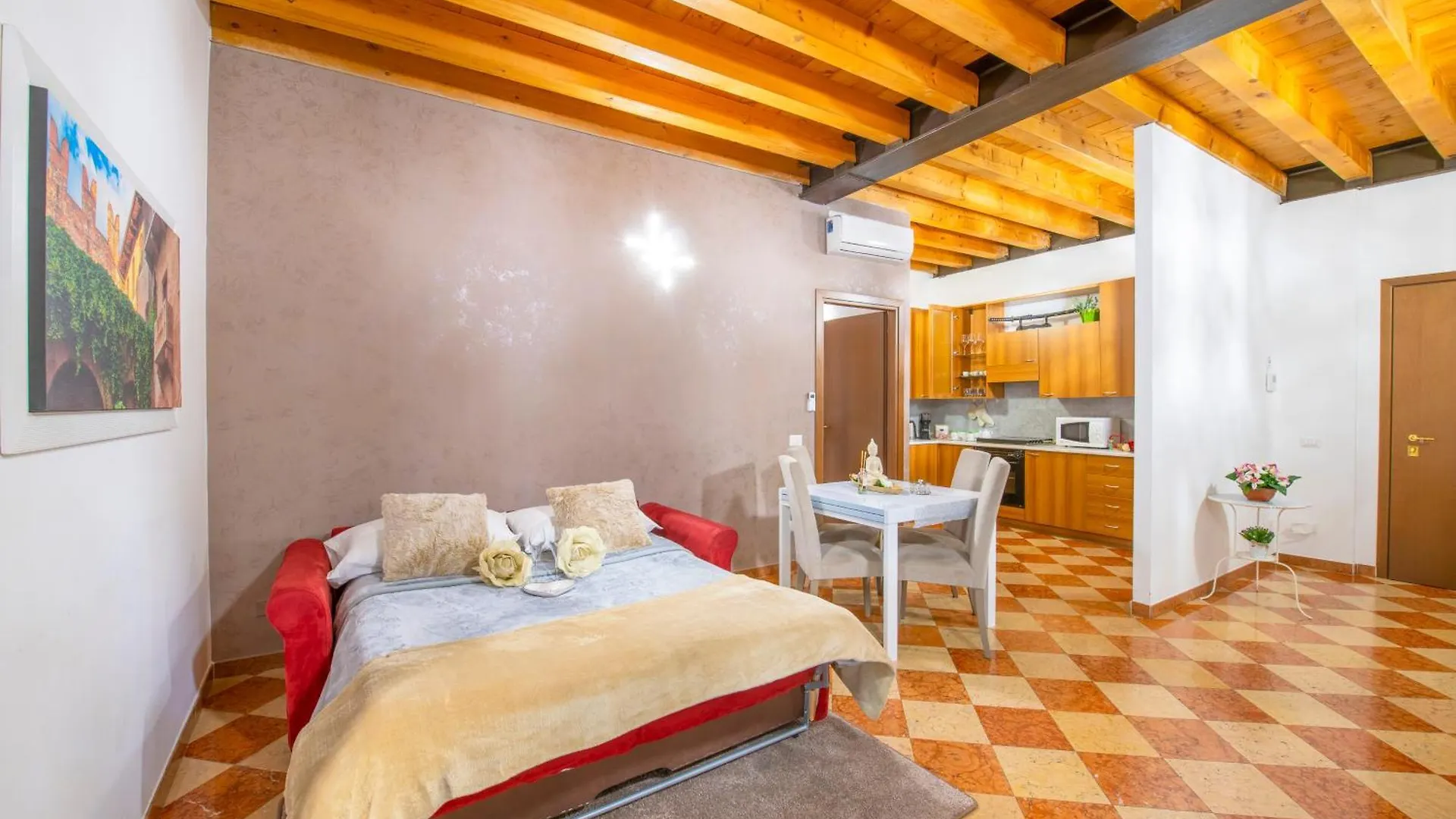 Arena Suite Mazzini Verona Centro 2 0*,  Italy