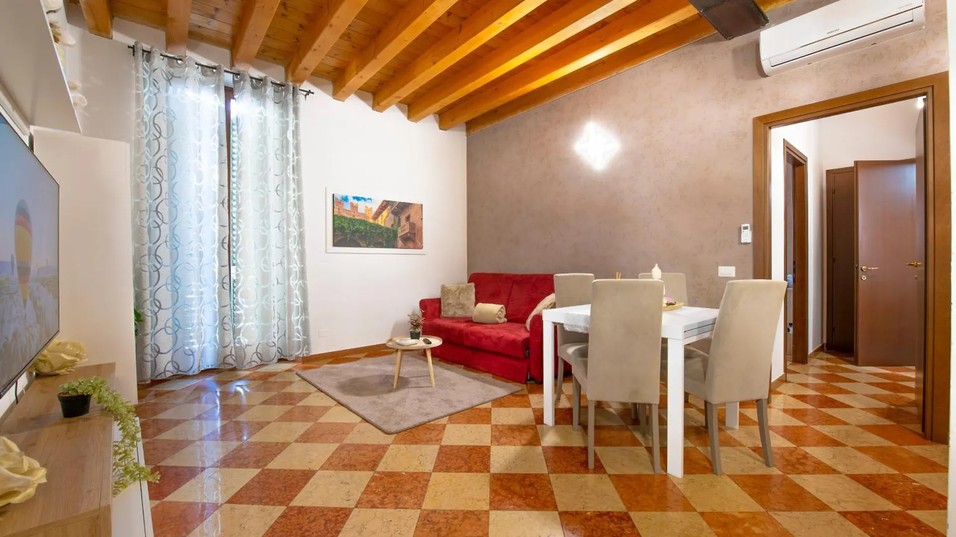 Arena Suite Mazzini Verona Centro 2 Apartment
