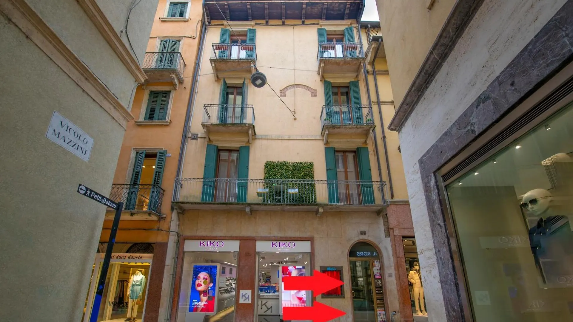 Apartment Arena Suite Mazzini Verona Centro 2 Italy