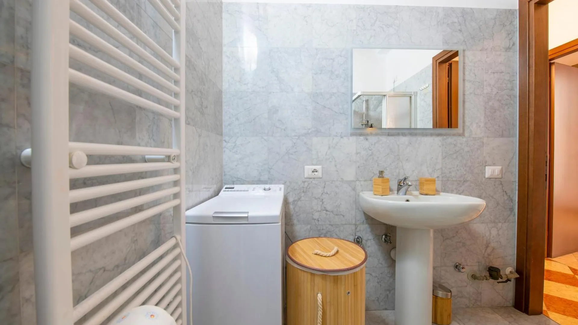 Apartment Arena Suite Mazzini Verona Centro 2 Italy
