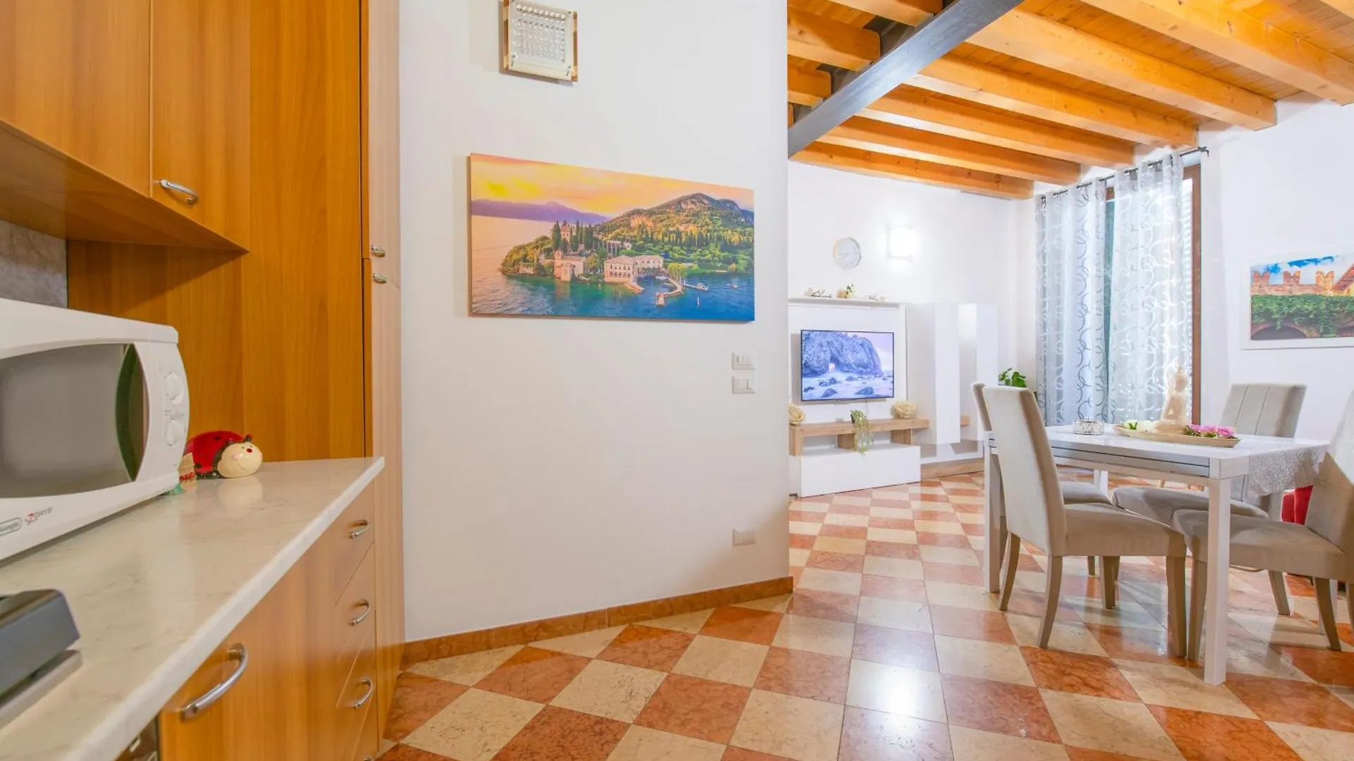 Arena Suite Mazzini Verona Centro 2 0*,  Italy