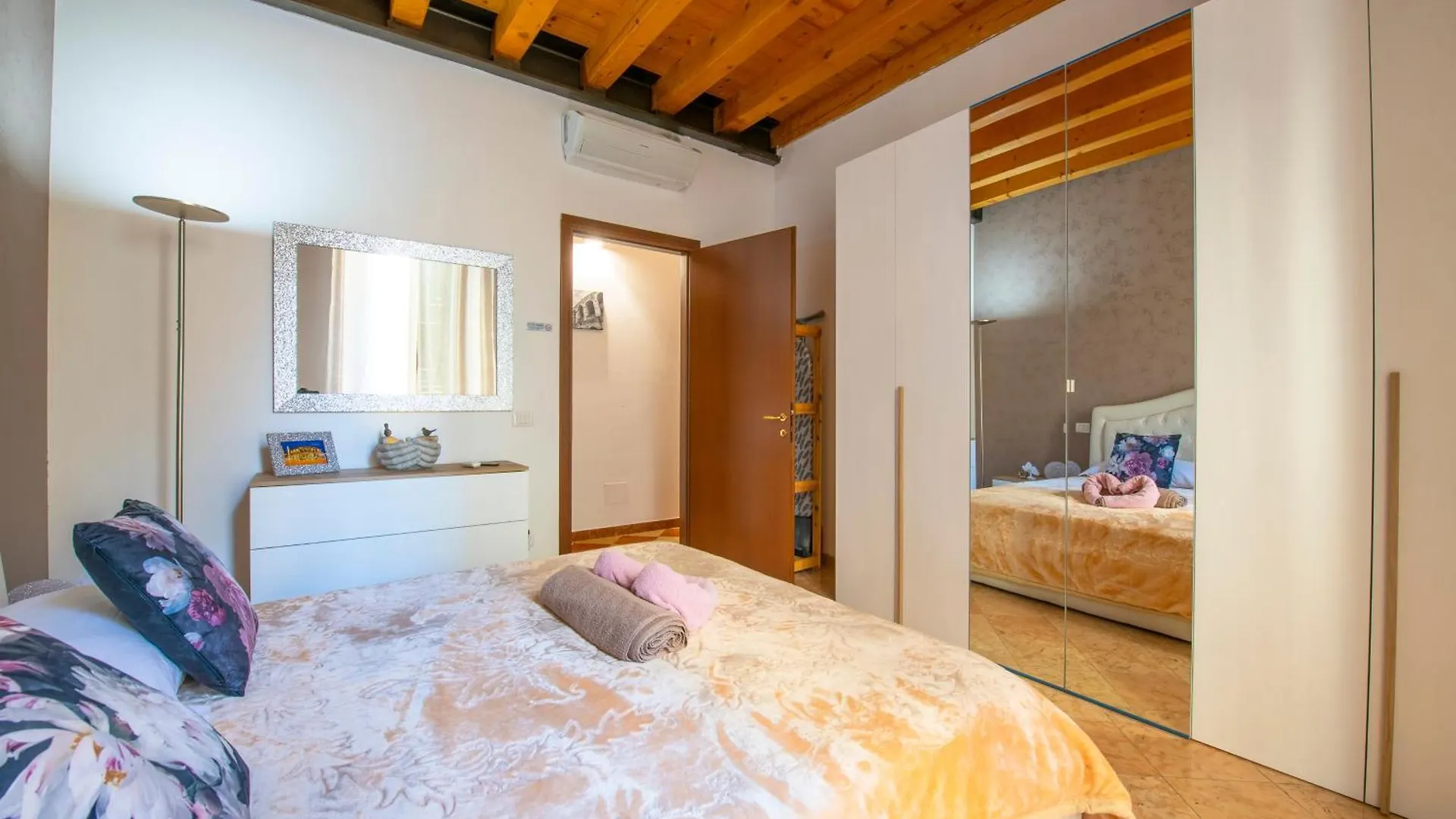 Arena Suite Mazzini Verona Centro 2 Italy